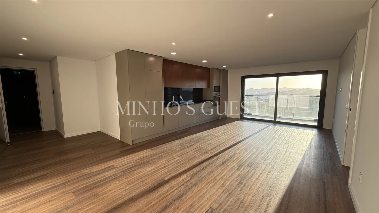 Apartamento T3 para Venda em Ferreiros e Gondizalves Foto 7