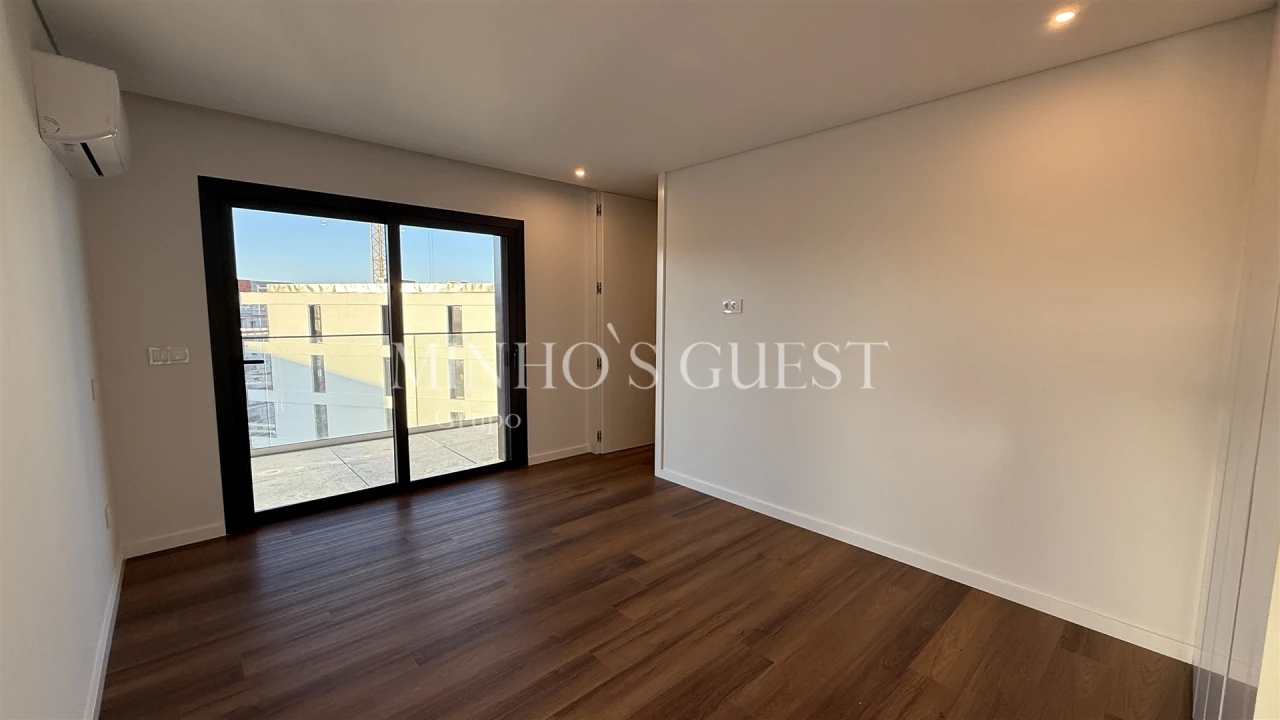 Apartamento T3 para Venda em Ferreiros e Gondizalves Foto 20