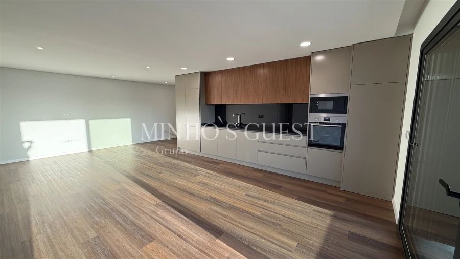 Apartamento T3 para Venda em Ferreiros e Gondizalves Foto 9