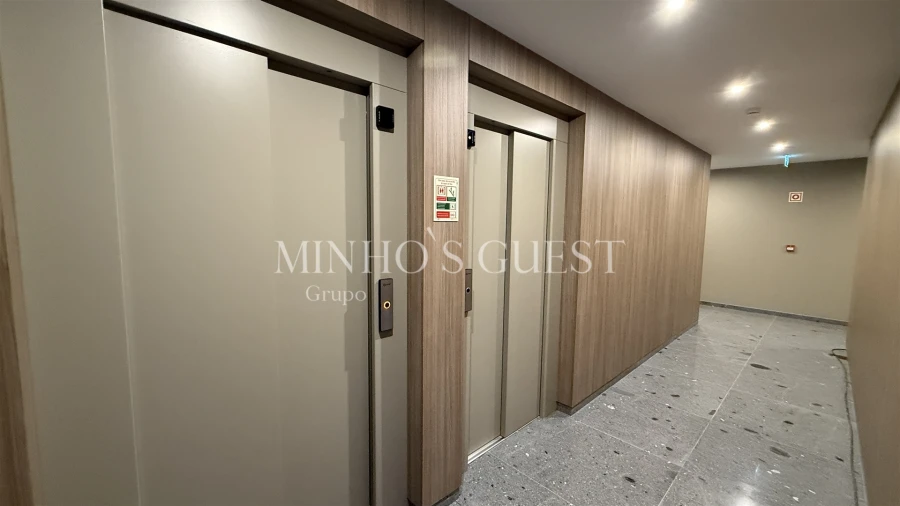 Apartamento T3 para Venda em Ferreiros e Gondizalves Foto 25