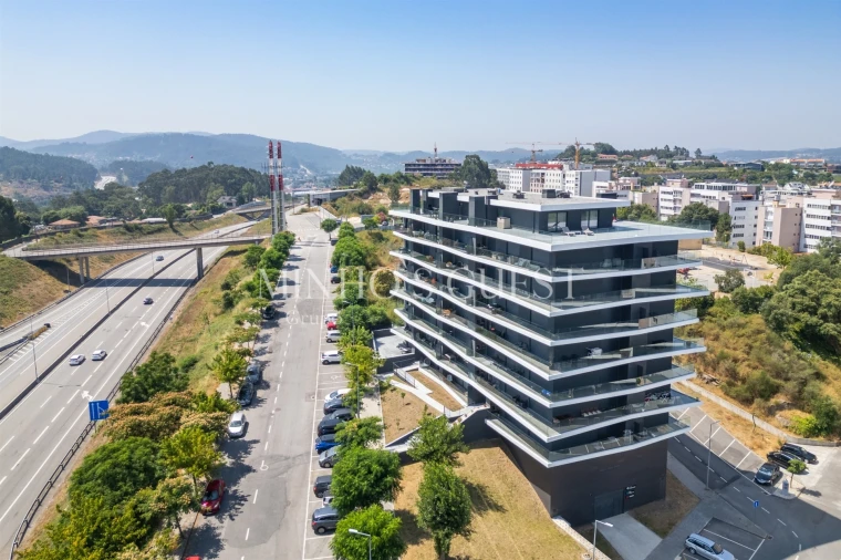 Apartamento T3 para Venda em Ferreiros e Gondizalves Foto 3