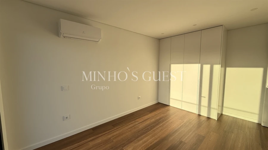 Apartamento T3 para Venda em Ferreiros e Gondizalves Foto 13