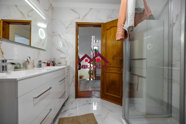 Moradia T4 para Venda em Praia de Mira Foto 25