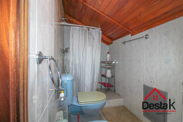 Moradia T4 para Arrendamento em Pinho Foto 18