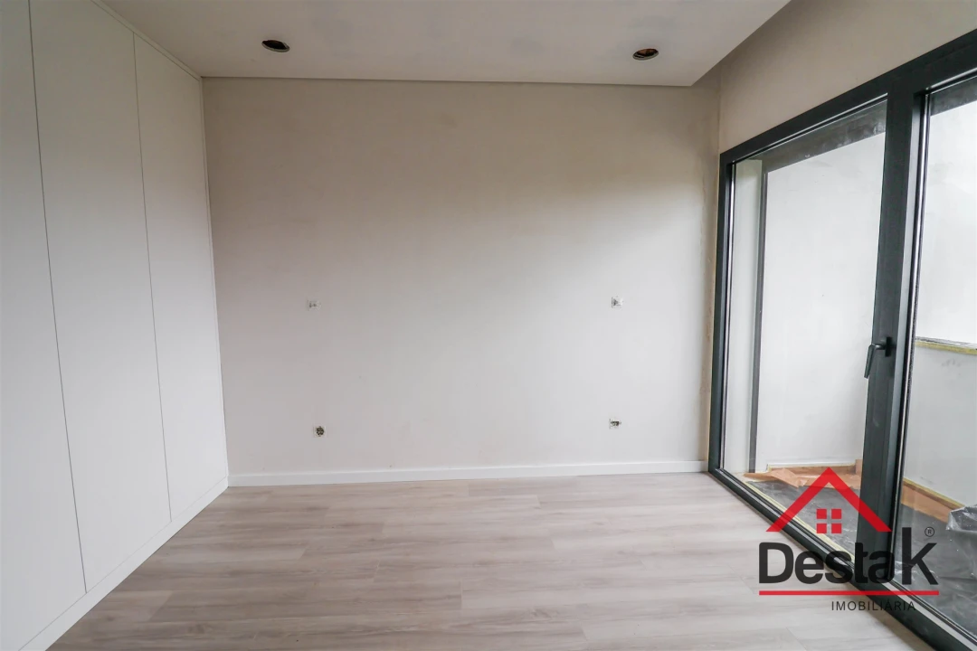 Moradia T3 para Venda em Campo Foto 14