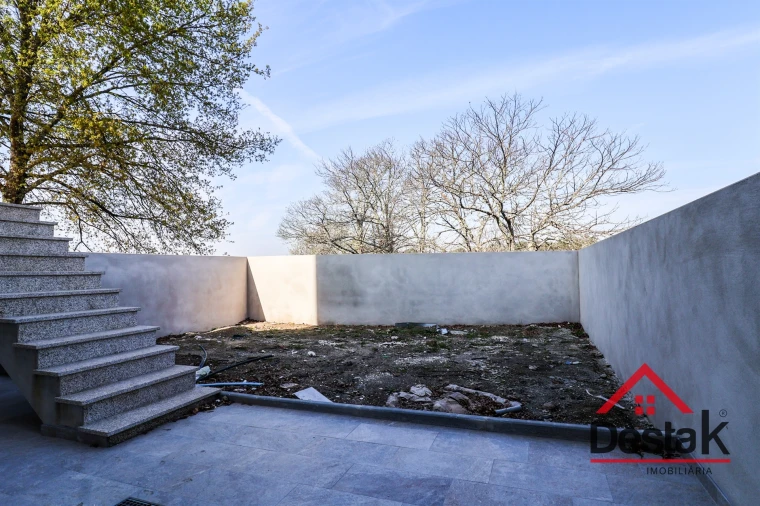 Moradia T3 para Venda em Campo Foto 25