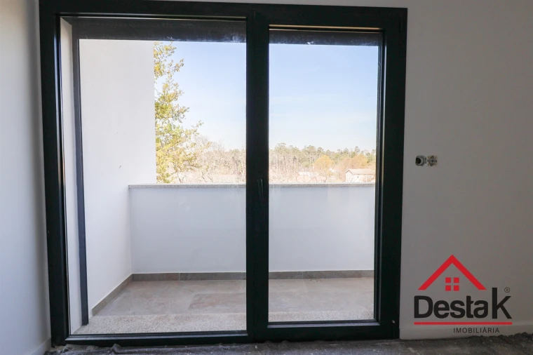 Moradia T3 para Venda em Campo Foto 15