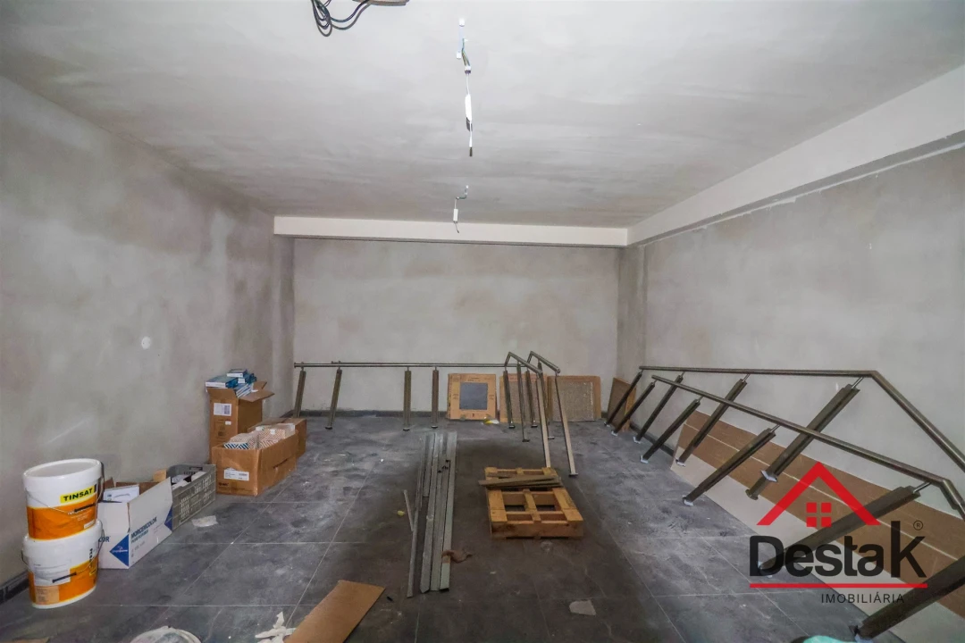 Moradia T3 para Venda em Campo Foto 28