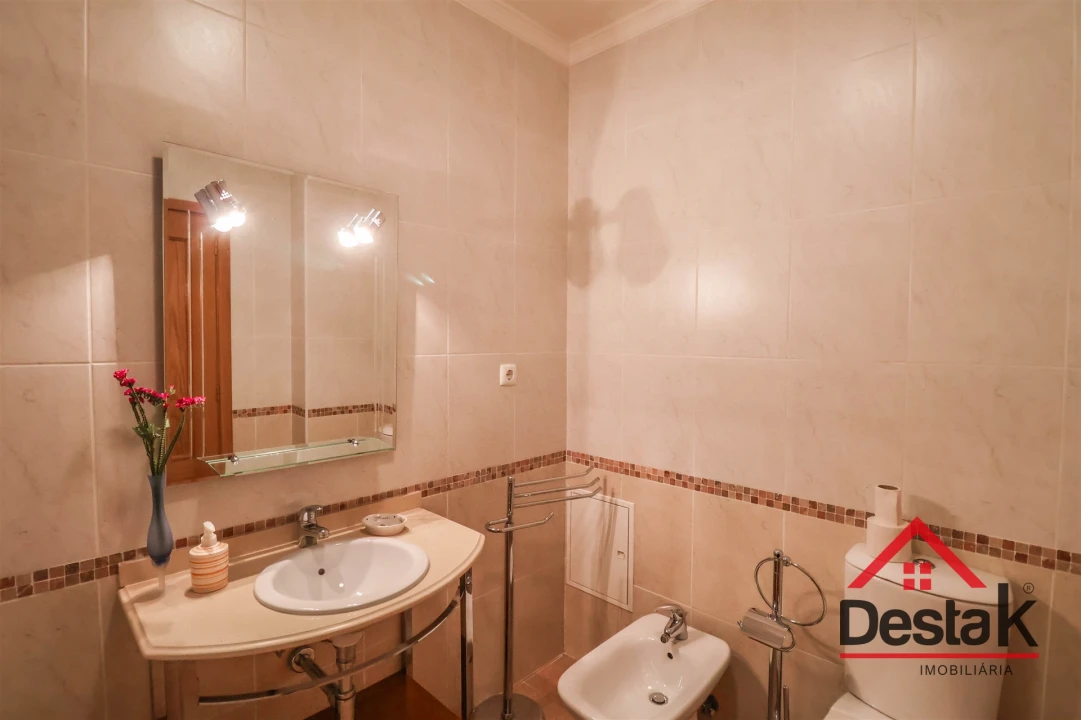 Apartamento T3 para Arrendamento em Viseu Foto 15