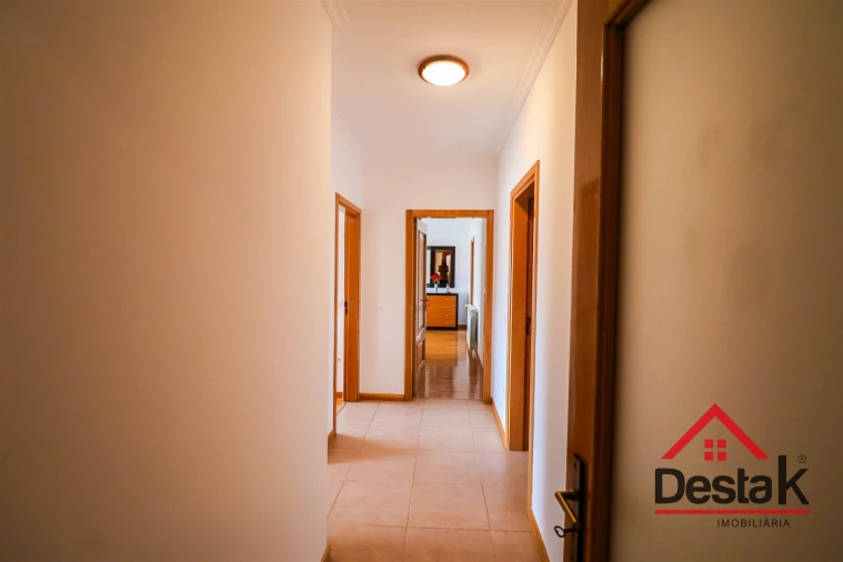 Apartamento T3 para Arrendamento em Viseu Foto 16