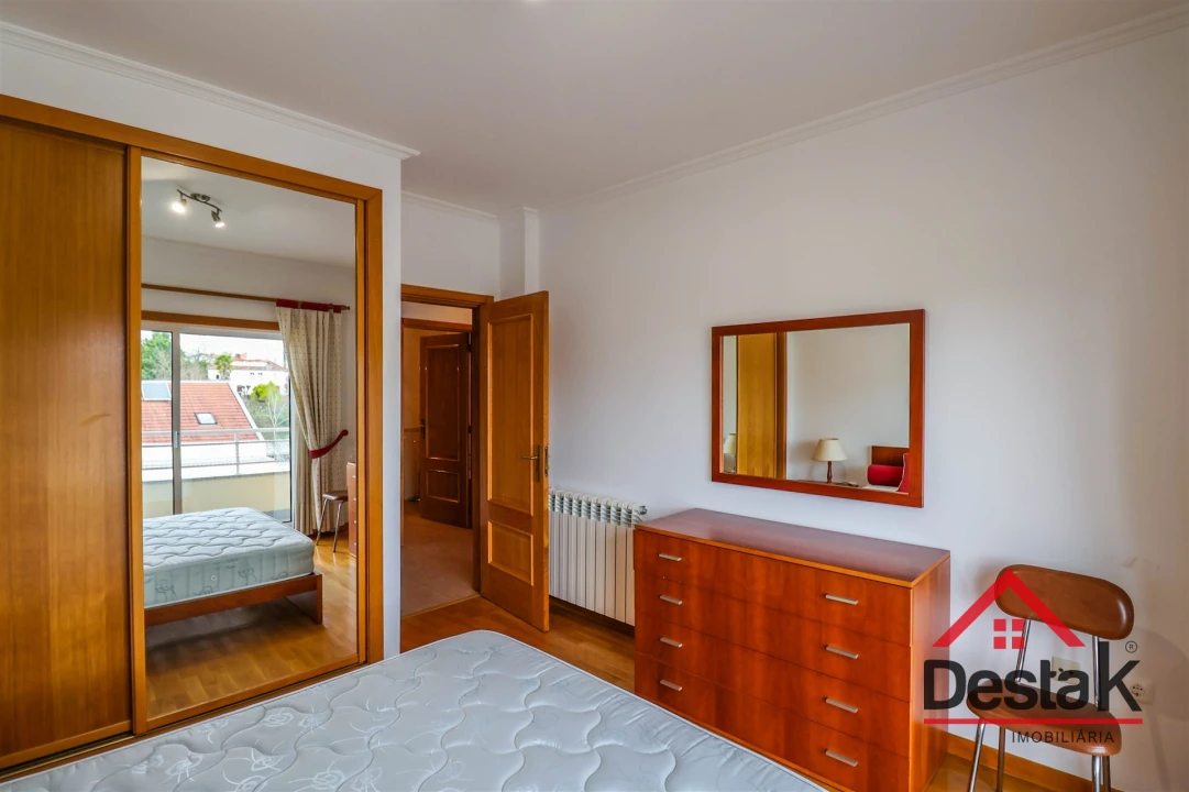 Apartamento T3 para Arrendamento em Viseu Foto 11