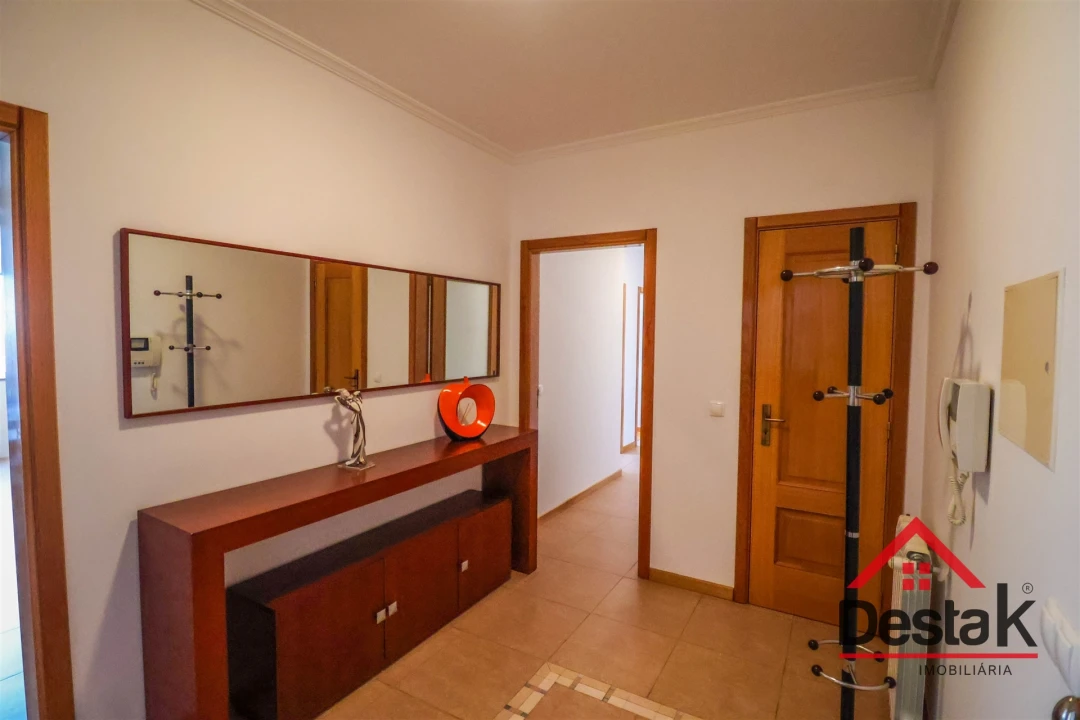 Apartamento T3 para Arrendamento em Viseu Foto 17