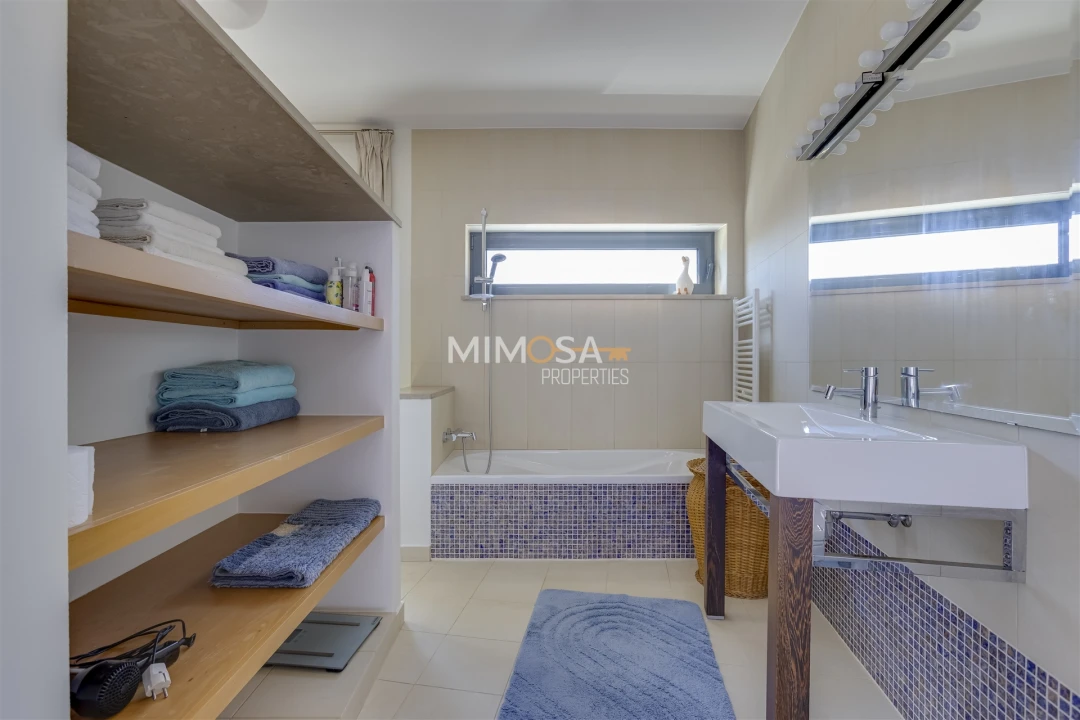 Moradia T3 para Venda em Mexilhoeira Grande Foto 33