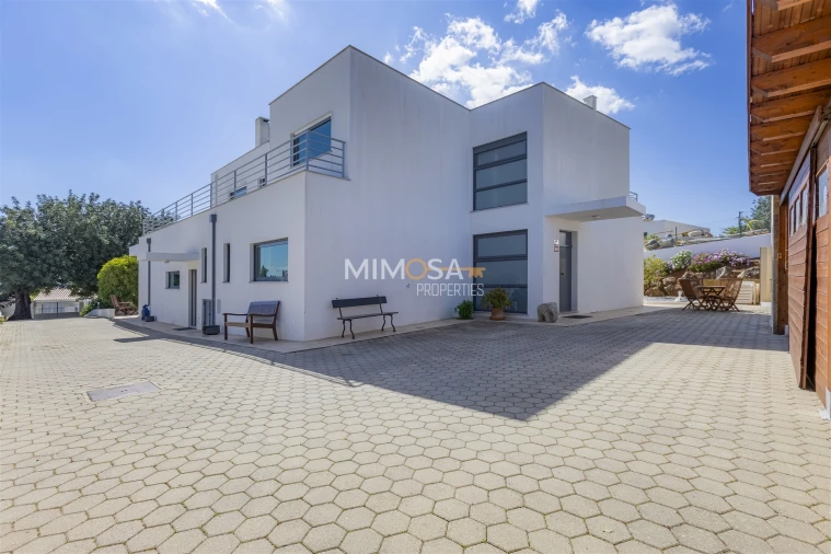 Moradia T3 para Venda em Mexilhoeira Grande Foto 11