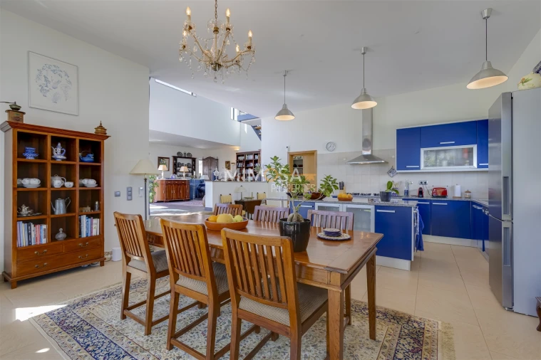 Moradia T3 para Venda em Mexilhoeira Grande Foto 39