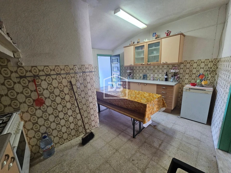 Moradia T2 para Venda em Asseiceira Foto 3