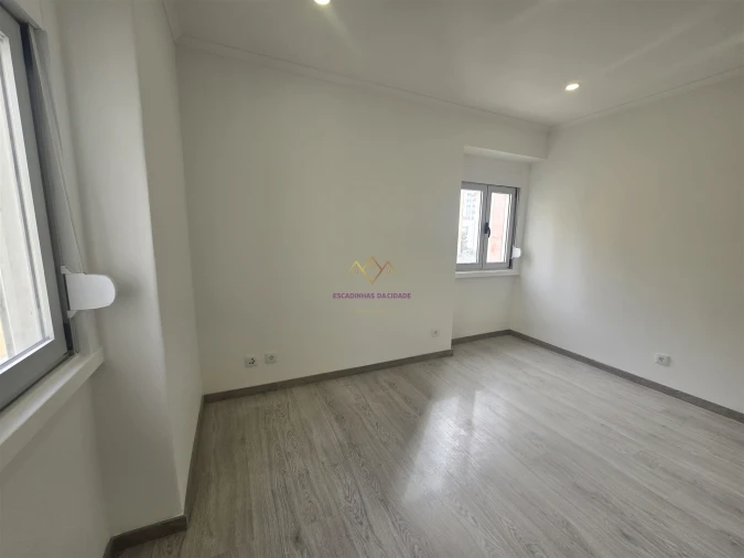 Apartamento T2 para Venda em Venteira Foto 5