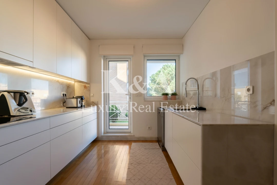 Apartamento T4 para Venda em Aldoar, Foz do Douro e Nevogilde Foto 9