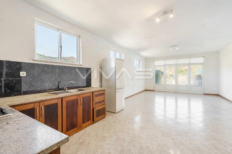 Moradia T4 para Venda em Navió e Vitorino dos Piães Foto 29