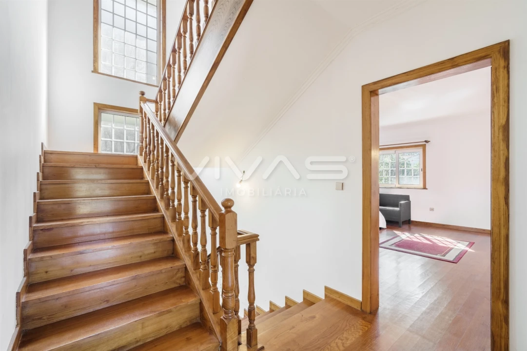 Moradia T4 para Venda em Navió e Vitorino dos Piães Foto 15