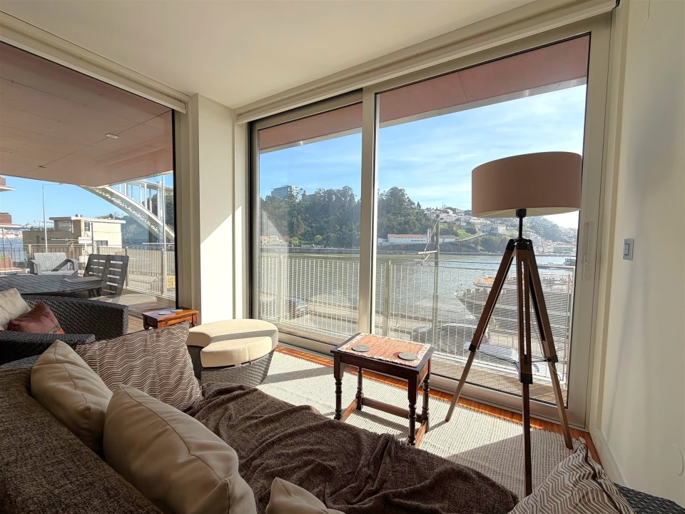 Apartamento T5 para Arrendamento em Lordelo do Ouro e Massarelos Foto 6