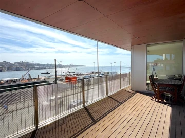 Apartamento T5 para Arrendamento em Lordelo do Ouro e Massarelos