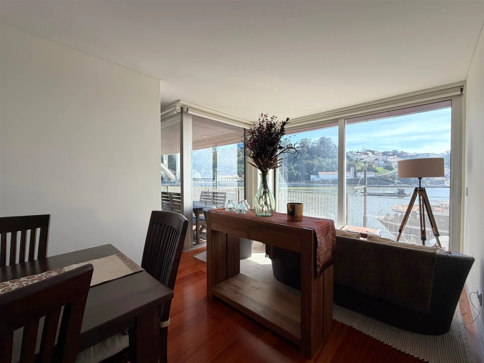 Apartamento T5 para Arrendamento em Lordelo do Ouro e Massarelos Foto 13