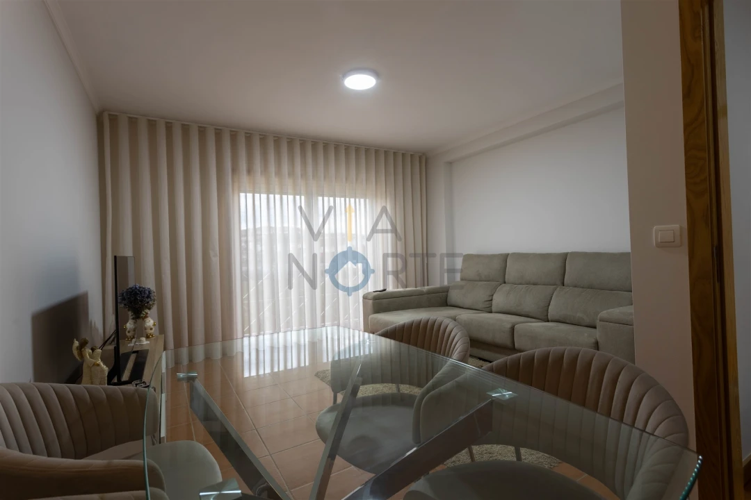 Apartamento T1 para Venda em Alfandega da Fe Foto 17