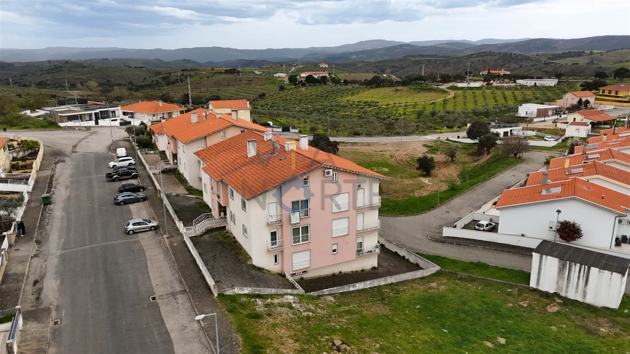 Apartamento T1 para Venda em Alfandega da Fe Foto 2