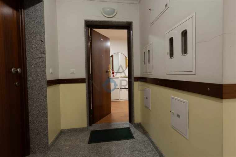 Apartamento T1 para Venda em Alfandega da Fe Foto 22