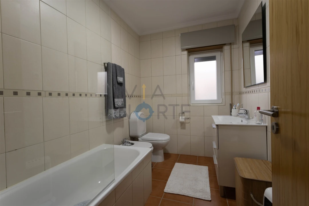 Apartamento T1 para Venda em Alfandega da Fe Foto 13