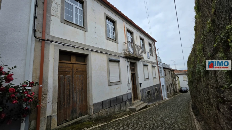 Moradia T5 para Venda em São Vicente da Beira Foto 1