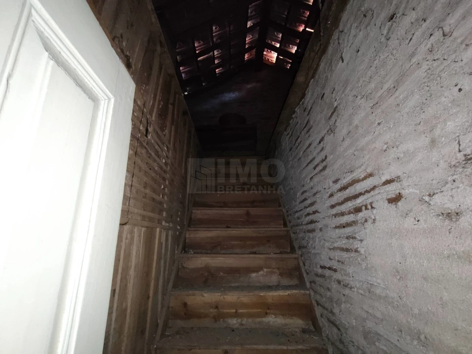 Moradia T7 para Venda em Peso e Vales do Rio Foto 32