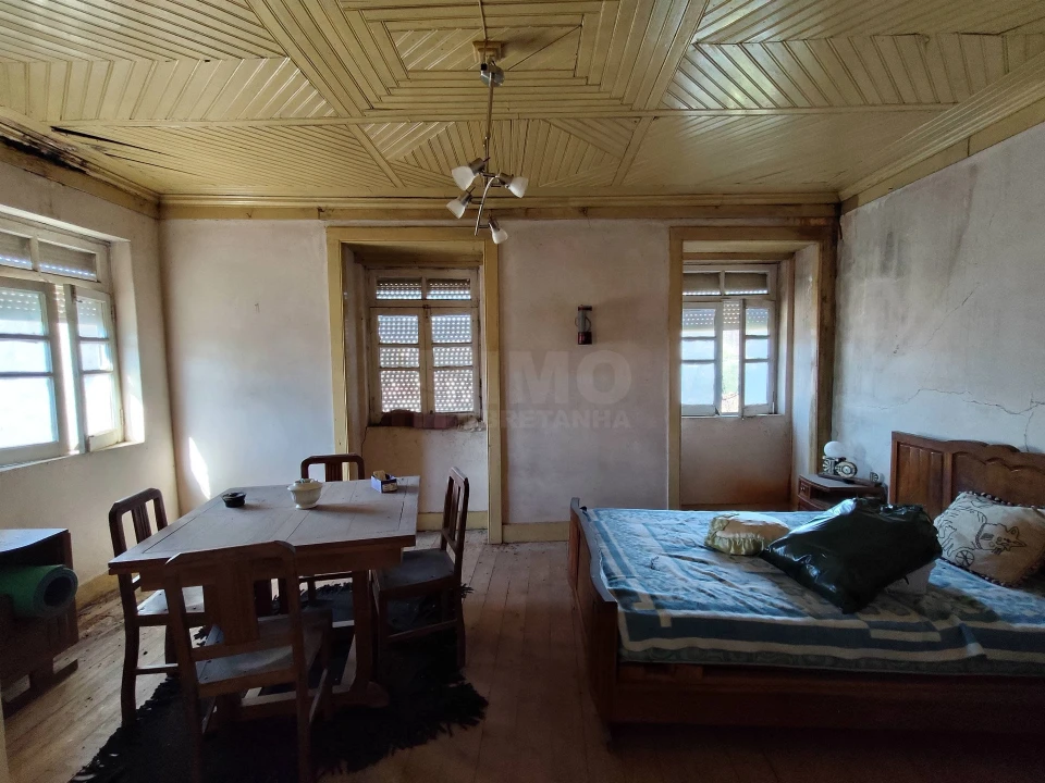 Moradia T7 para Venda em Peso e Vales do Rio Foto 27