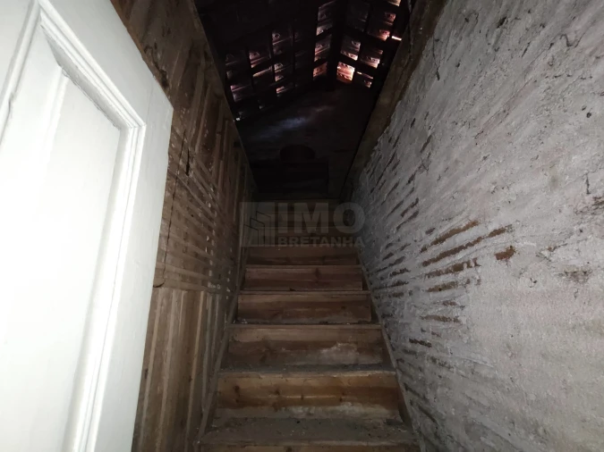 Moradia T7 para Venda em Peso e Vales do Rio Foto 32