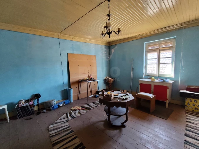 Moradia T7 para Venda em Peso e Vales do Rio Foto 30