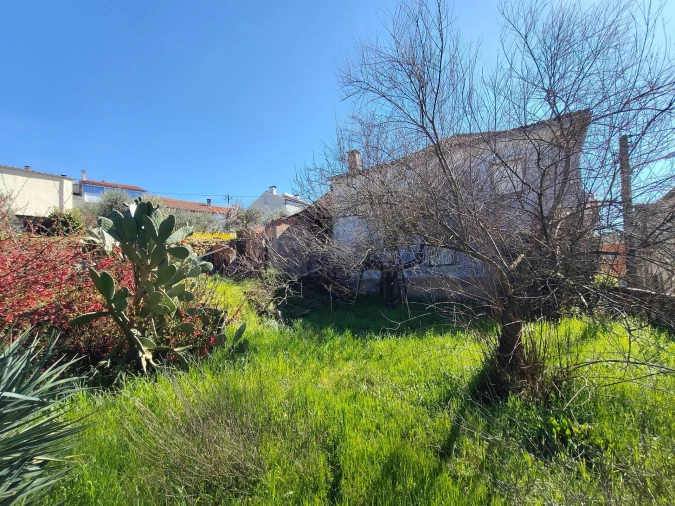 Moradia T7 para Venda em Peso e Vales do Rio Foto 21