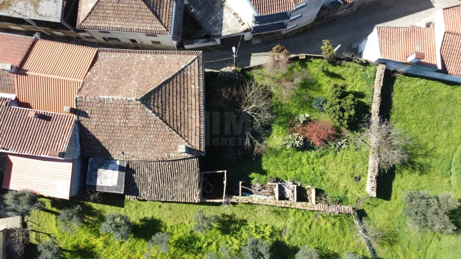 Moradia T7 para Venda em Peso e Vales do Rio Foto 3