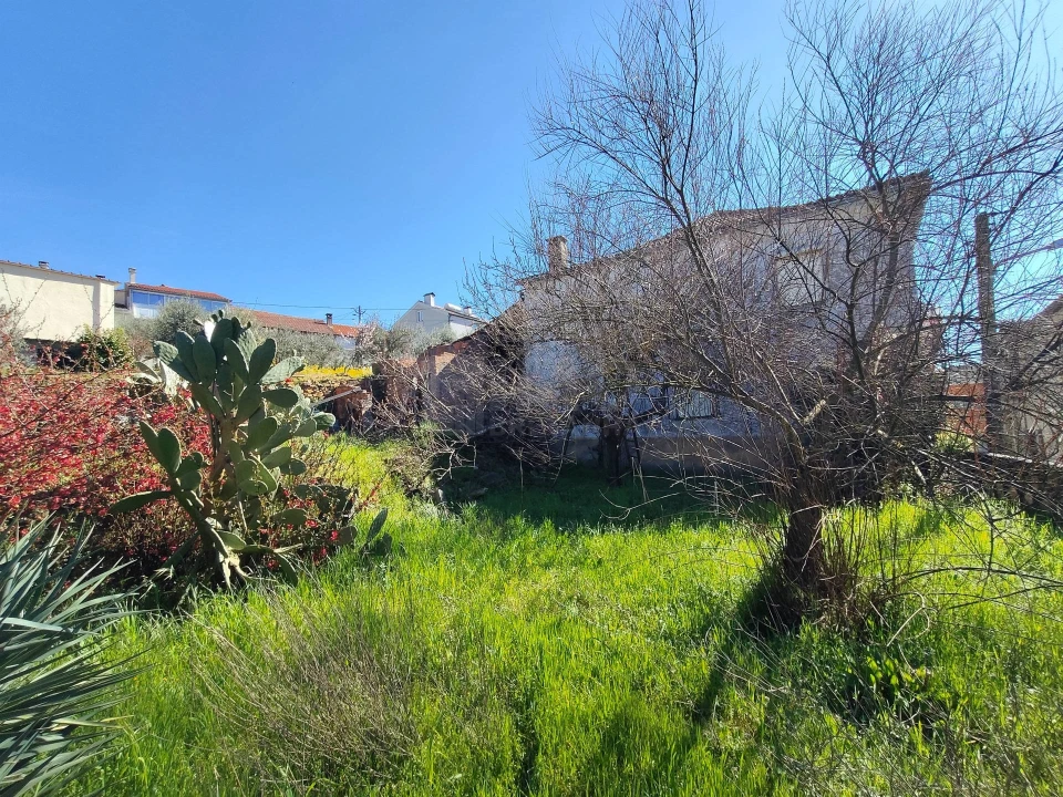 Moradia T7 para Venda em Peso e Vales do Rio Foto 21