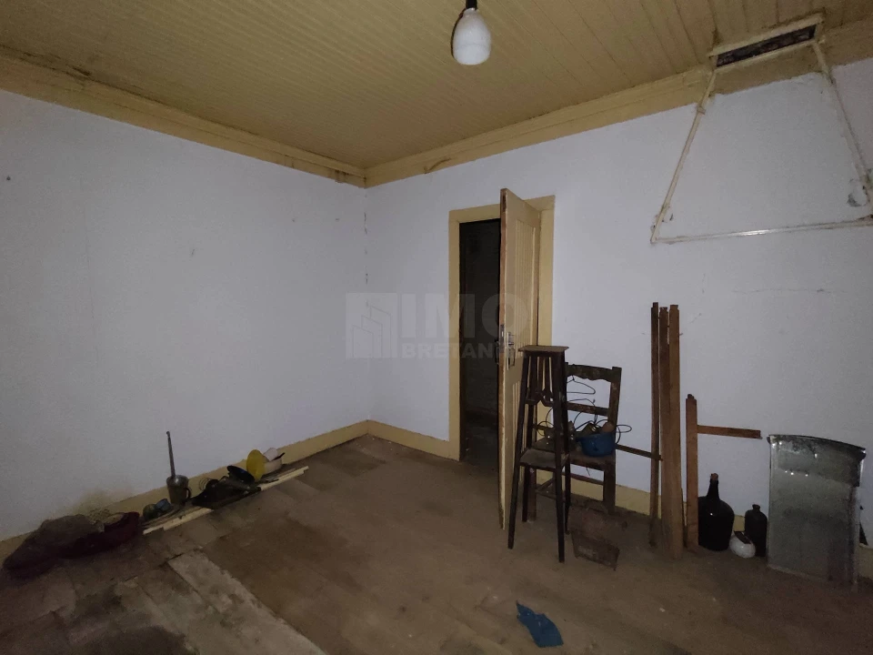 Moradia T7 para Venda em Peso e Vales do Rio Foto 25