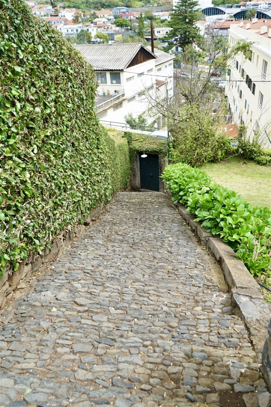 Moradia T4 para Venda em Santo Antonio Foto 36