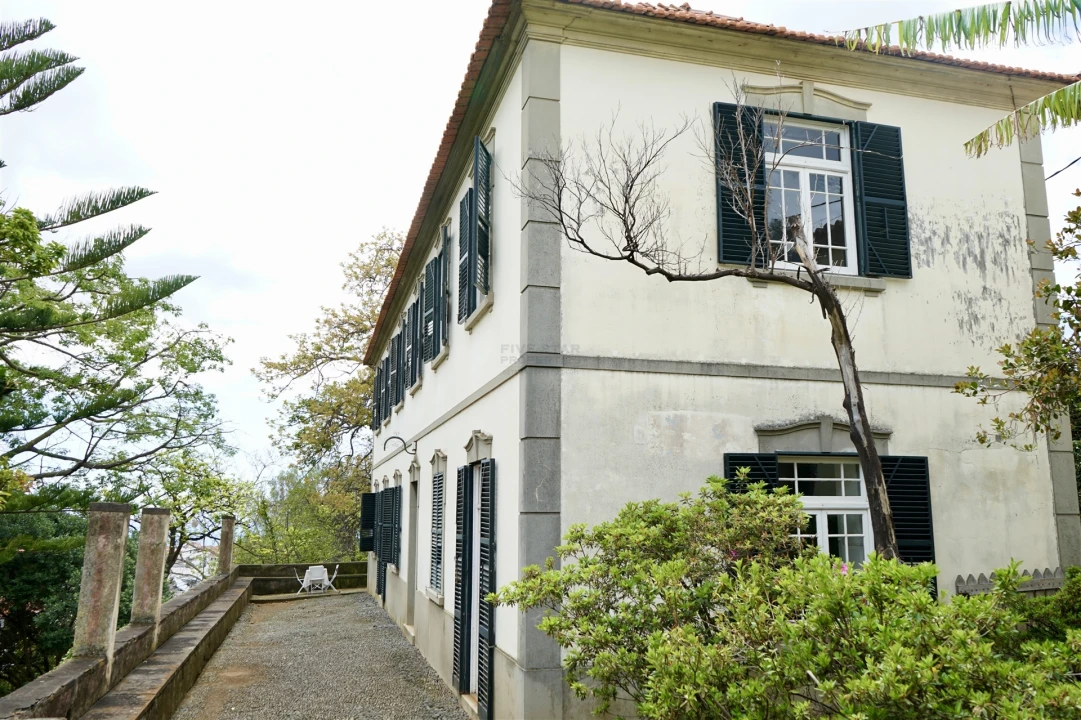 Moradia T4 para Venda em Santo Antonio Foto 44