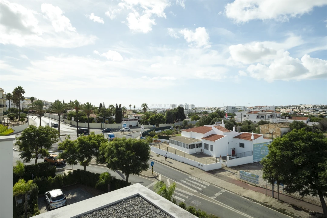 Apartamento T3 para Venda em Albufeira e Olhos de Água Foto 31