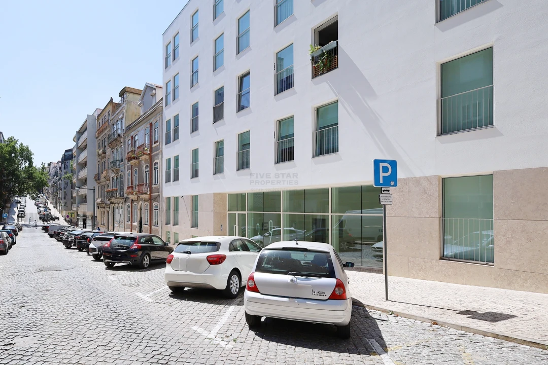 Apartamento T0 para Venda em Santo António Foto 22