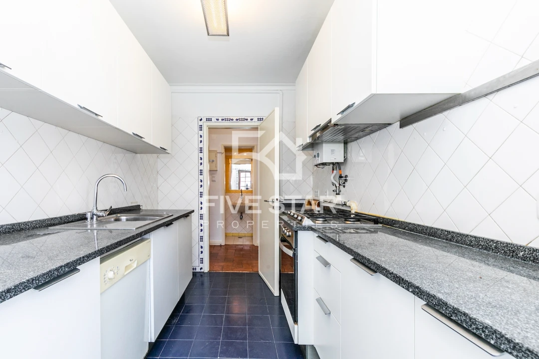 Apartamento T2 para Venda em Cascais e Estoril Foto 8