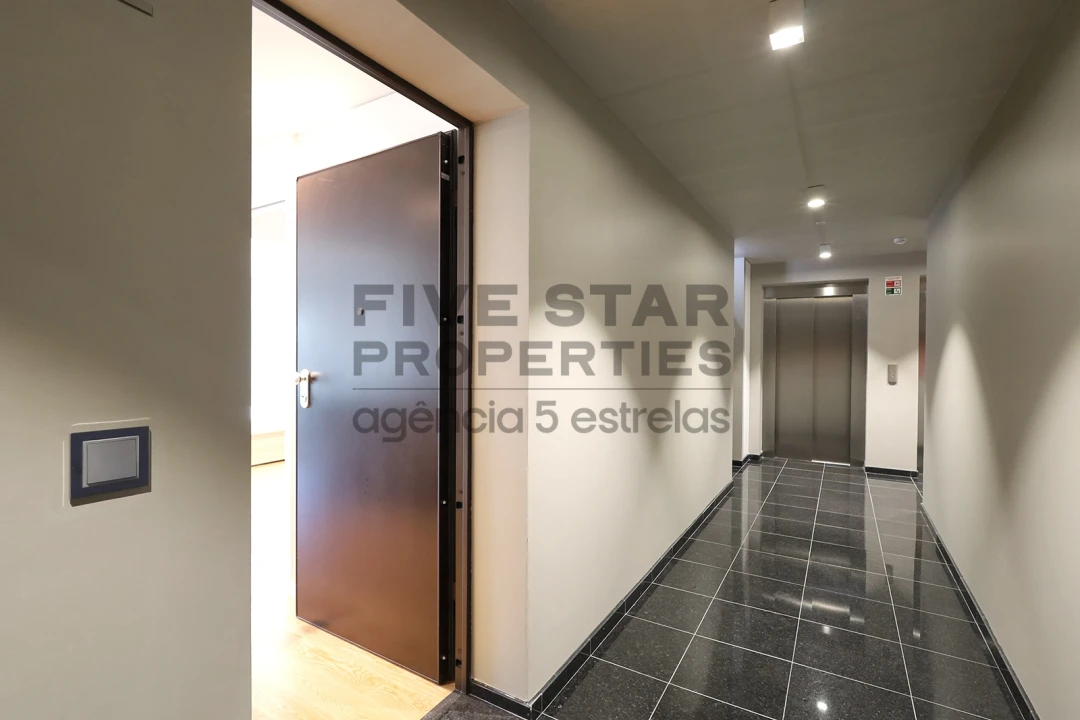 Apartamento T1 para Arrendamento em Avenidas Novas Foto 5