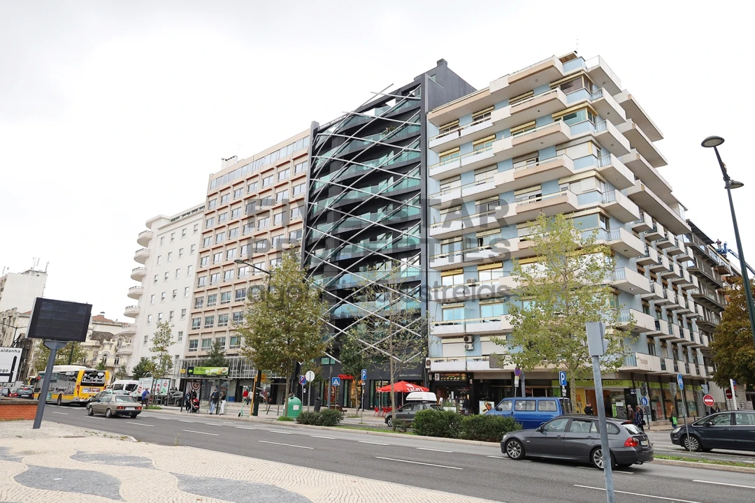 Apartamento T1 para Arrendamento em Avenidas Novas Foto 1