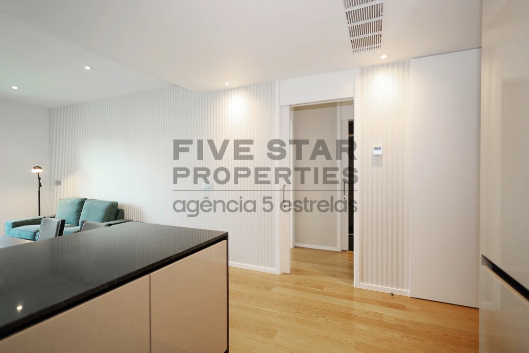 Apartamento T1 para Arrendamento em Avenidas Novas Foto 17