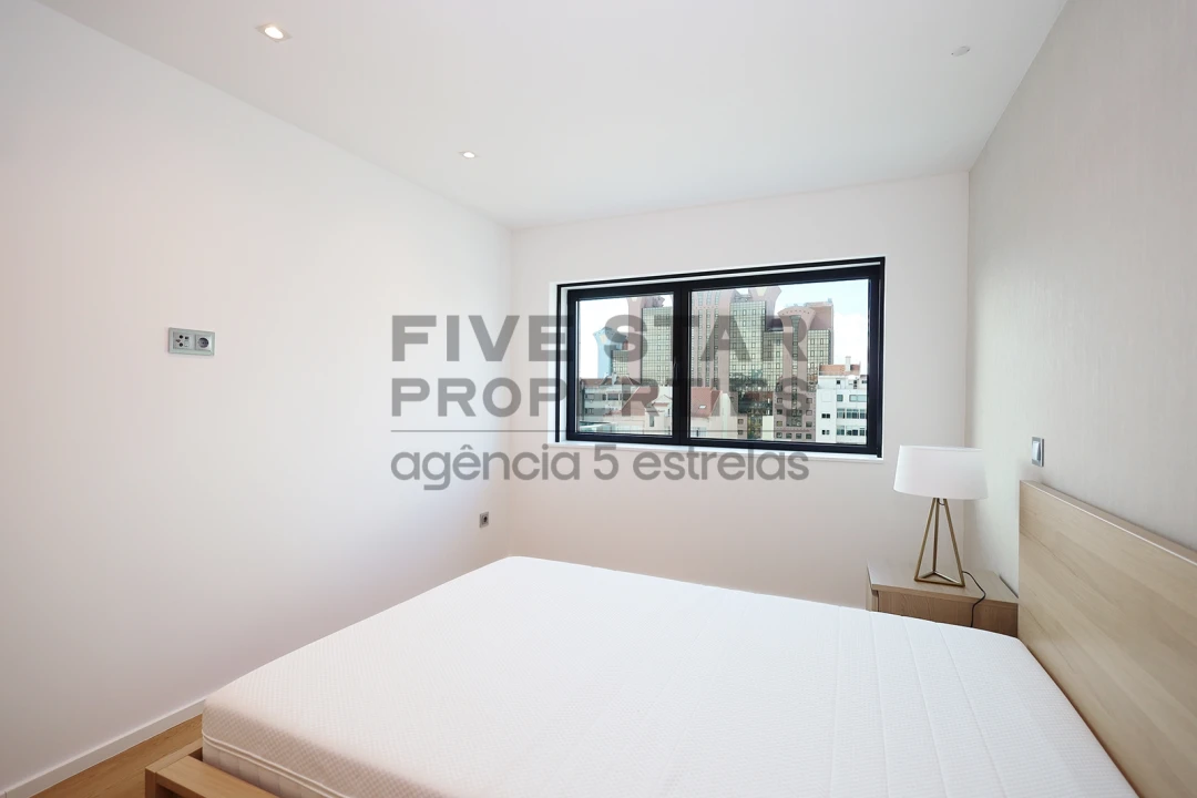 Apartamento T1 para Arrendamento em Avenidas Novas Foto 27