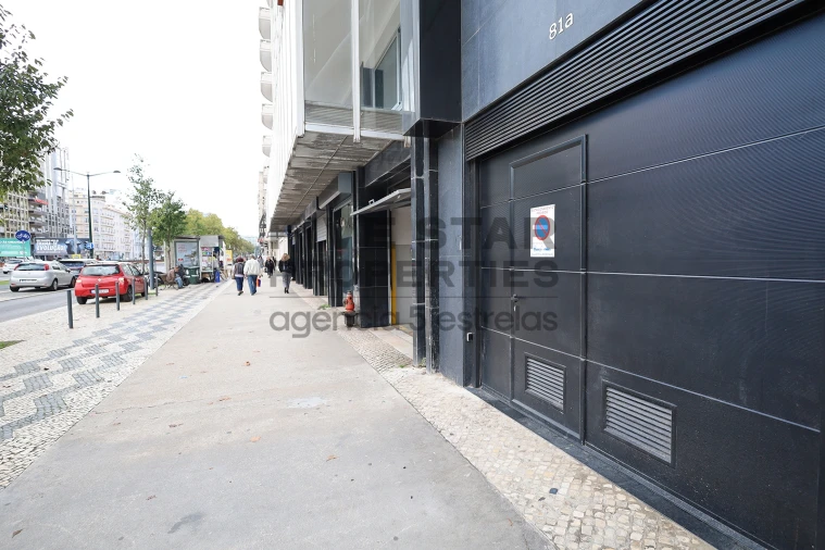 Apartamento T1 para Arrendamento em Avenidas Novas Foto 34